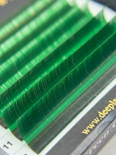 7 soros – MIX • Zöld • M ív • 0.07 (6-12 mm) – Színes Műszempilla